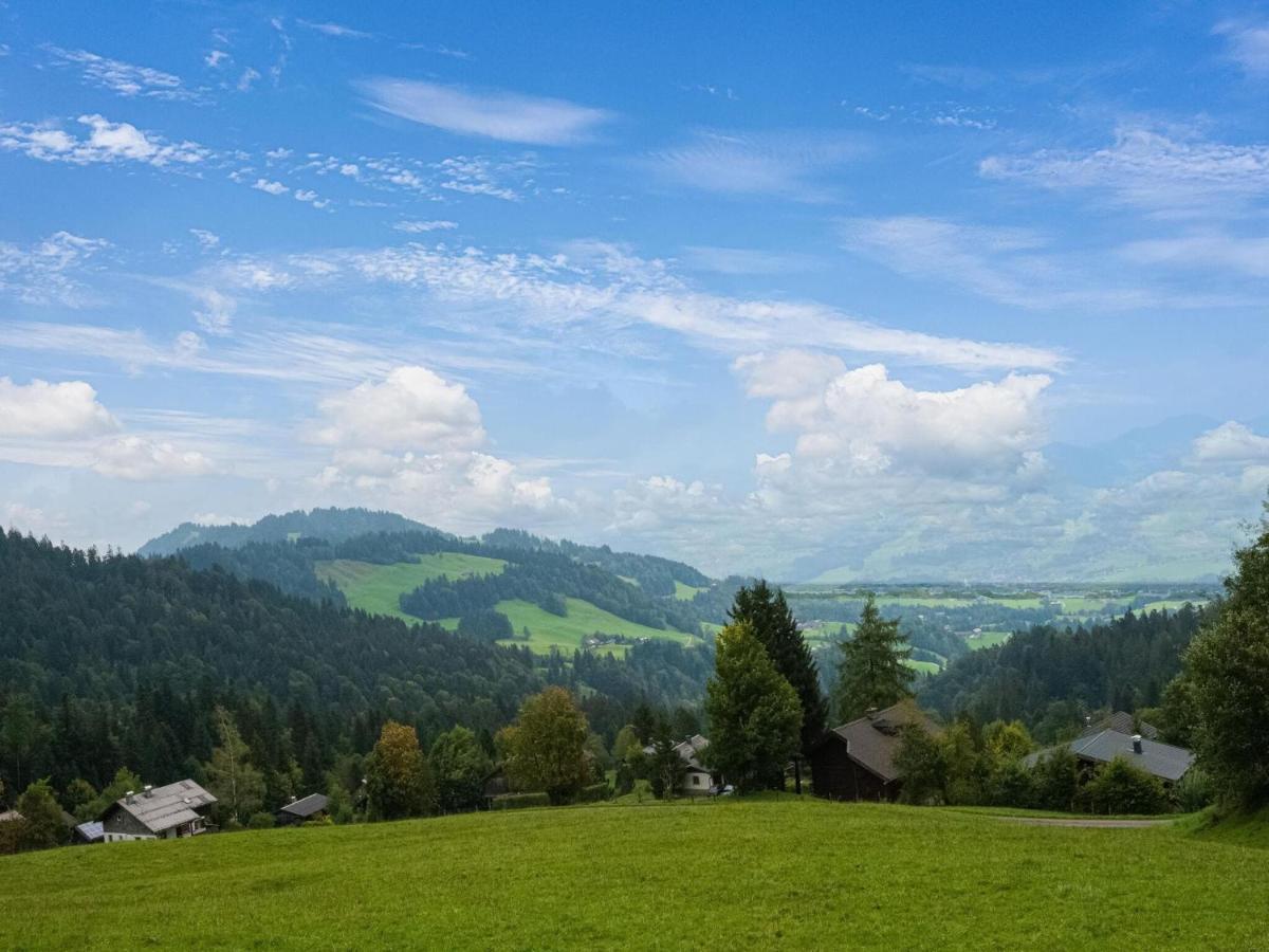 Vintage Holiday Home In Vorarlberg Near Ski Area 슈바르첸베르크 임 브레겐처발트 외부 사진