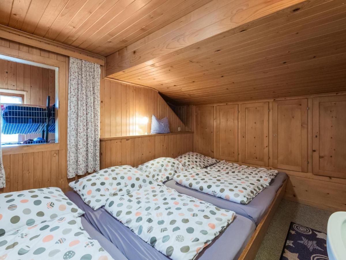 Vintage Holiday Home In Vorarlberg Near Ski Area 슈바르첸베르크 임 브레겐처발트 외부 사진